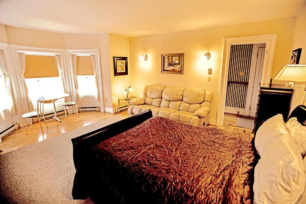 Earle Of Leinster B&B Saint-Jean Chambre photo